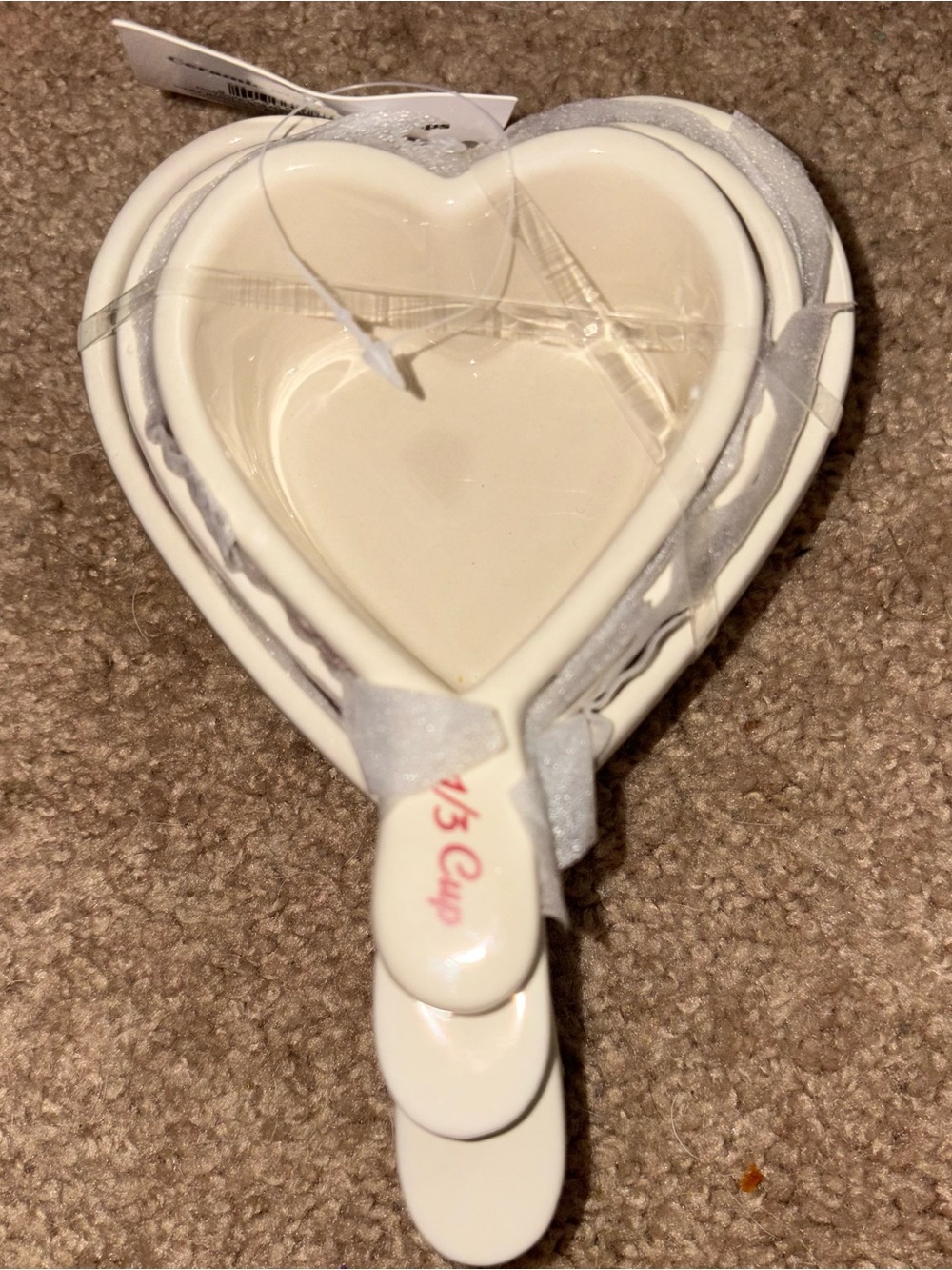 Heart measuring cups